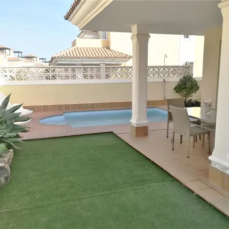 Rosa Corralejo